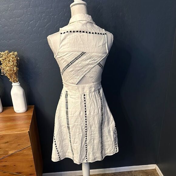 RACHEL Rachel Roy White Halter A-Line Shirt Dress - Picture 3 of 7